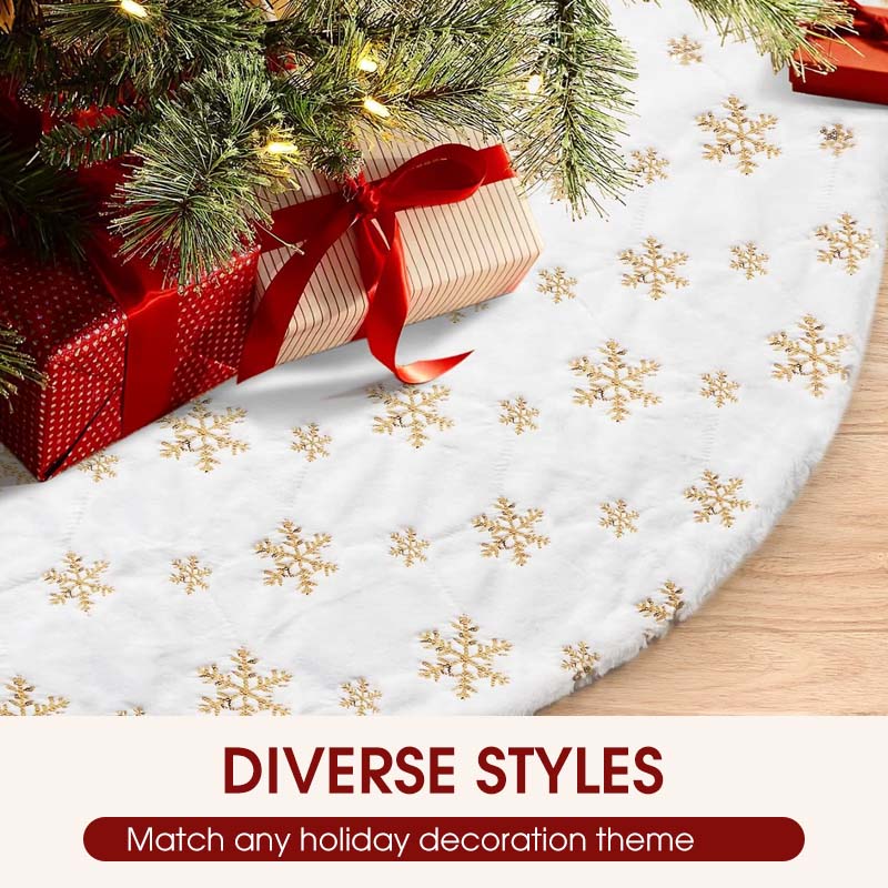 Beautiful Christmas Tree Skirt: Holiday Atmosphere