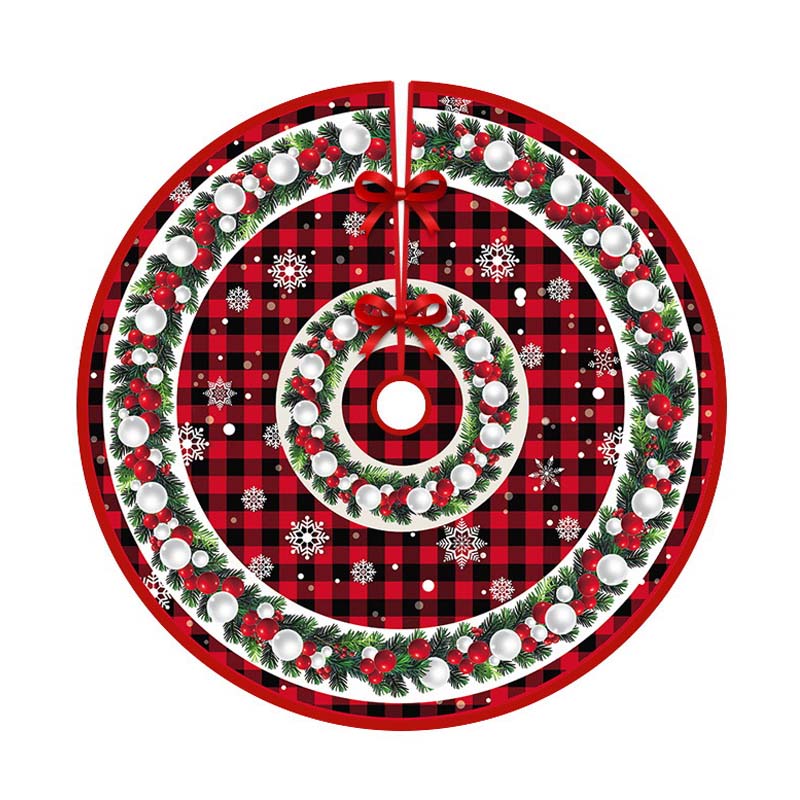 Beautiful Christmas Tree Skirt: Holiday Atmosphere