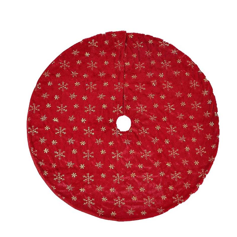 Beautiful Christmas Tree Skirt: Holiday Atmosphere