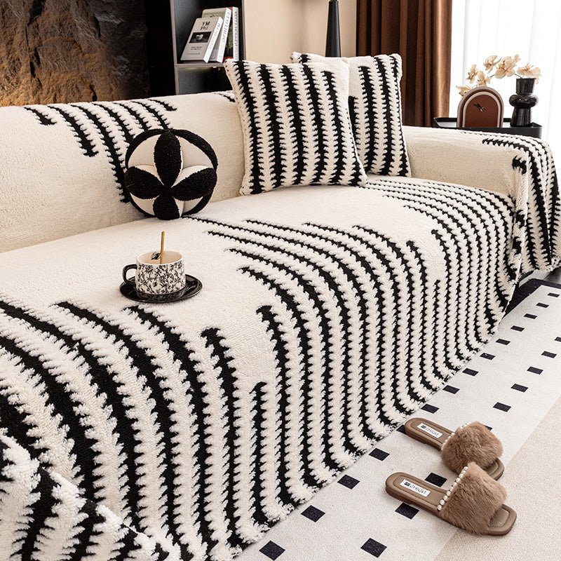Luxury Plush Non-Slip Couch Cover – Pet-Friendly, Scratch-Resistant, Machine-Washable Sofa Protector