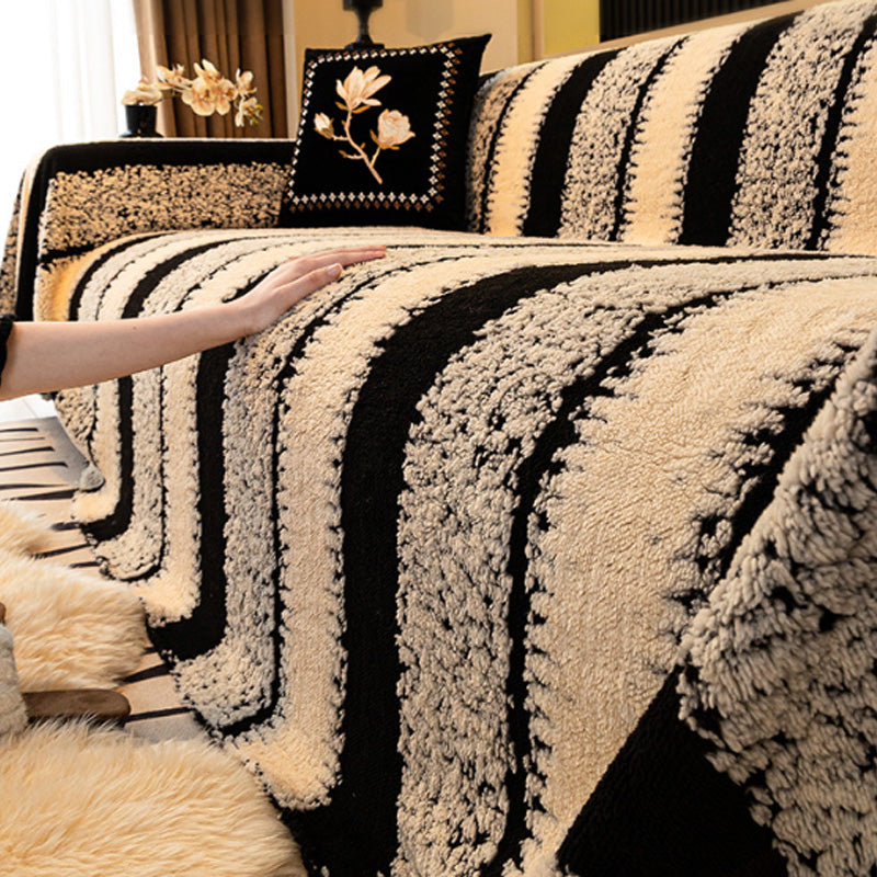 Luxury Plush Non-Slip Couch Cover – Pet-Friendly, Scratch-Resistant, Machine-Washable Sofa Protector