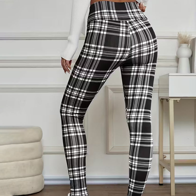 Fleece-Lined Plaid Leggings for Women – Soft, Stretchy & Stylish Winter Essential 🧣
