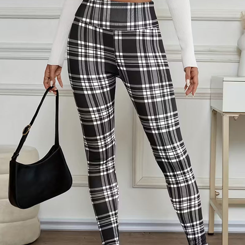 Fleece-Lined Plaid Leggings for Women – Soft, Stretchy & Stylish Winter Essential 🧣